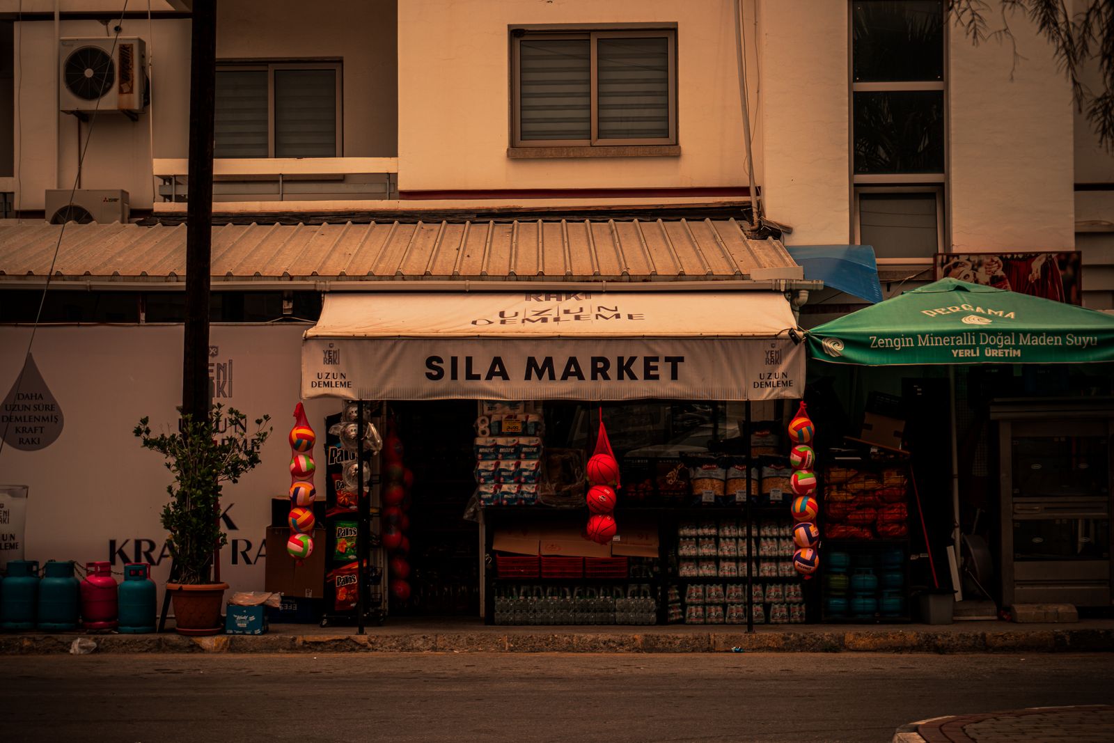 Landlord representation, retail space